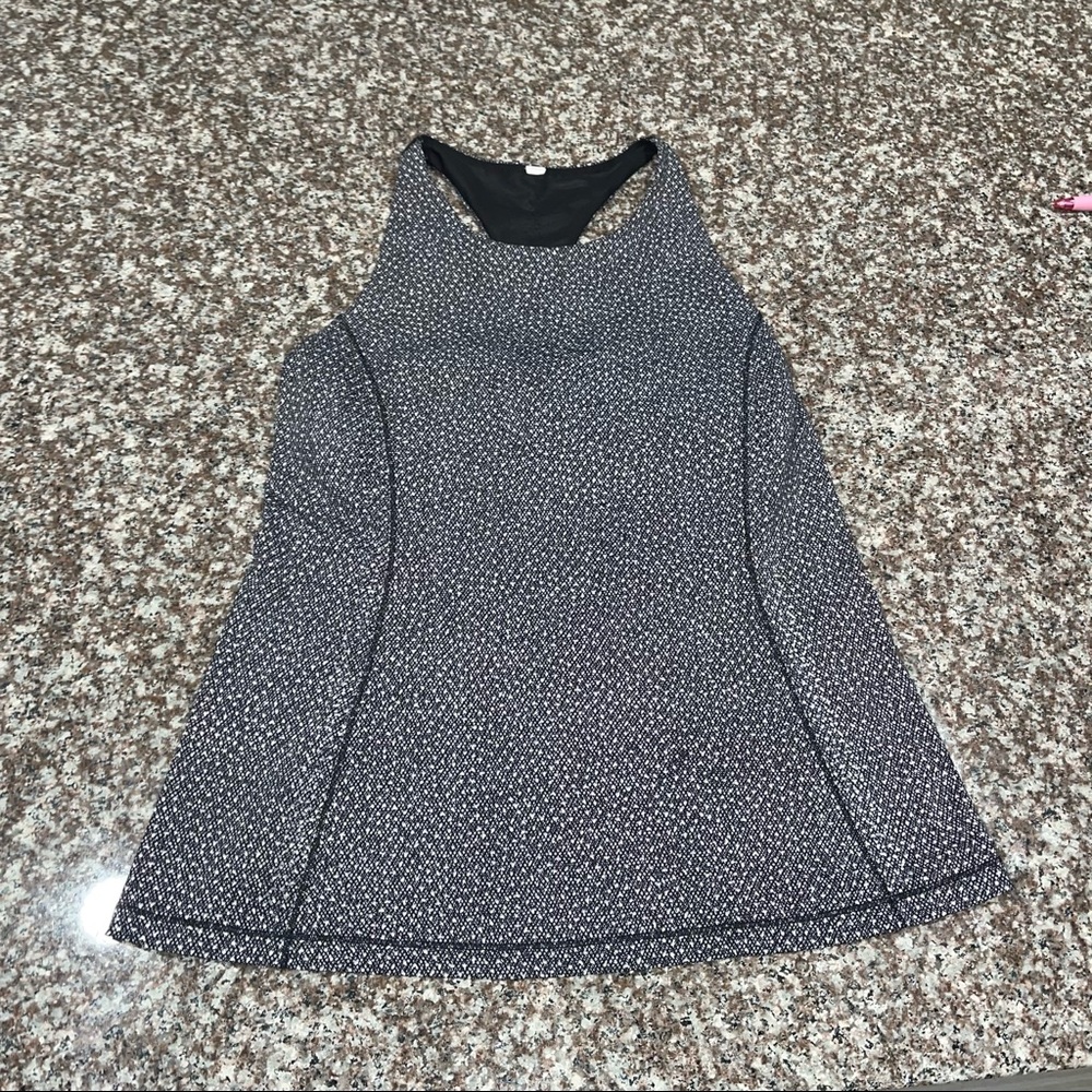 Lululemon Hit It Tank Frozen Fizz White Black Size 8 - Picture 2 of 8